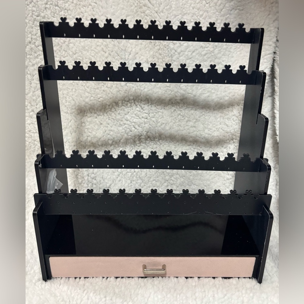Jewelry organizer new in box one piece broken